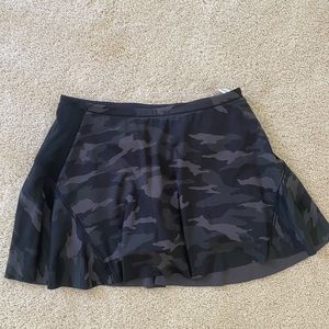 NWT Athleta tennis skirt!